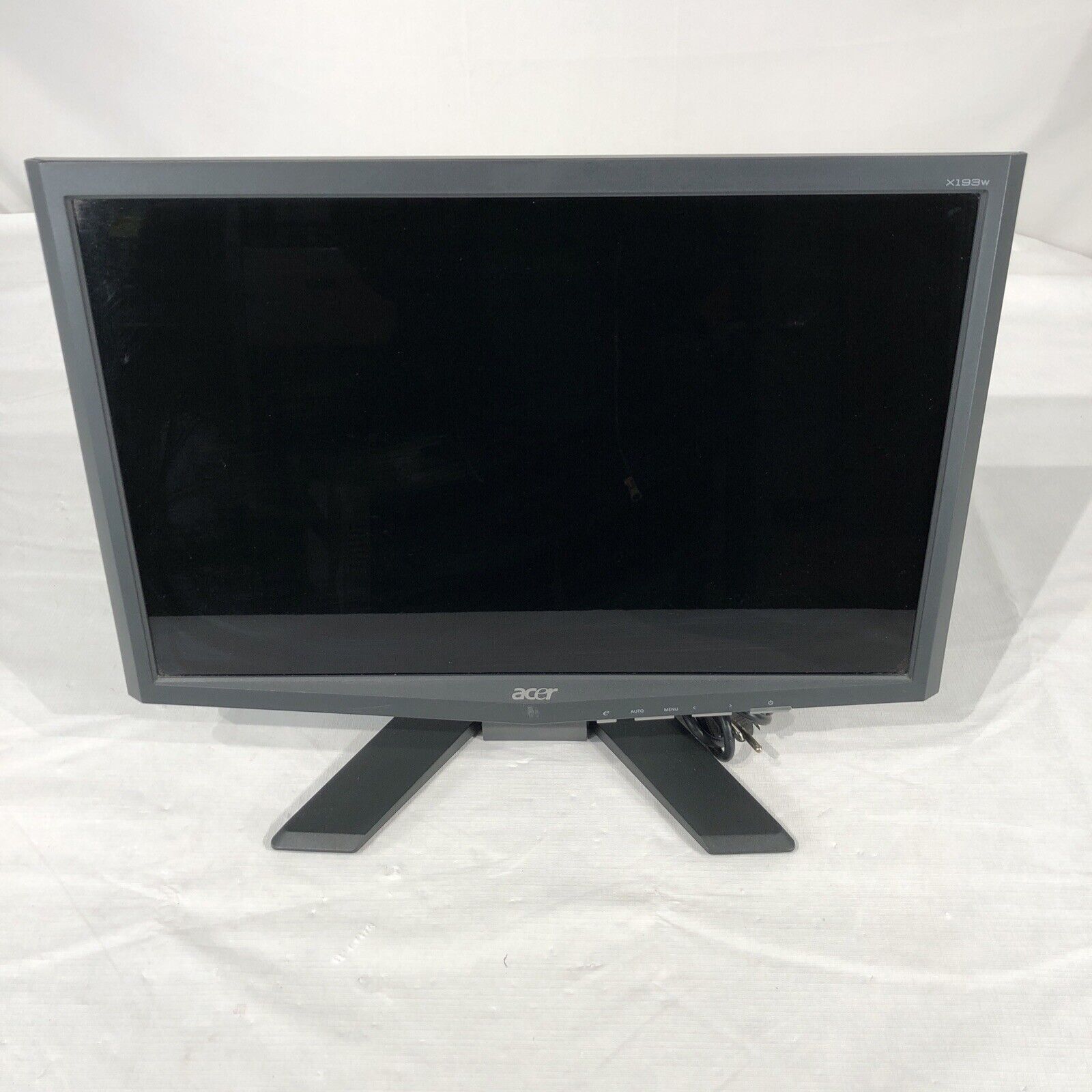 Acer x193W G LCD monitor
