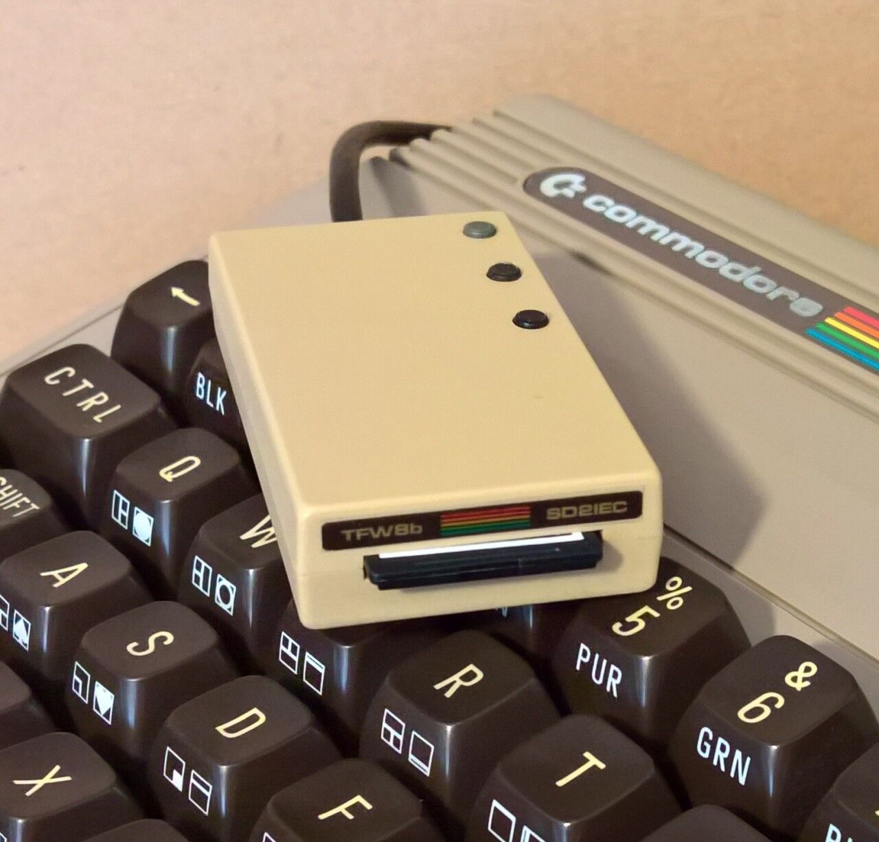 Beige SD2IEC Commodore 1541 Disk Drive Emulation SD Card Reader Vic20 C128 C64