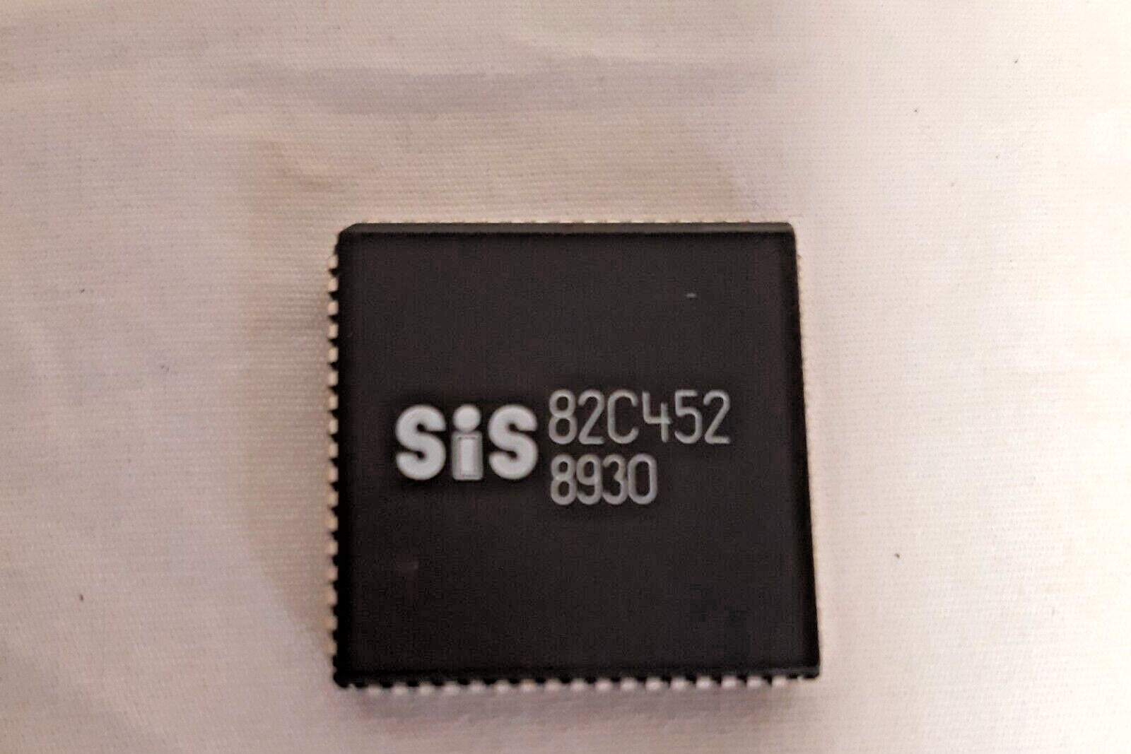 VINTAGE SIS VIDEO CHIP 82C452 Super VGA Graphics Controller  NEW OLD STOCK