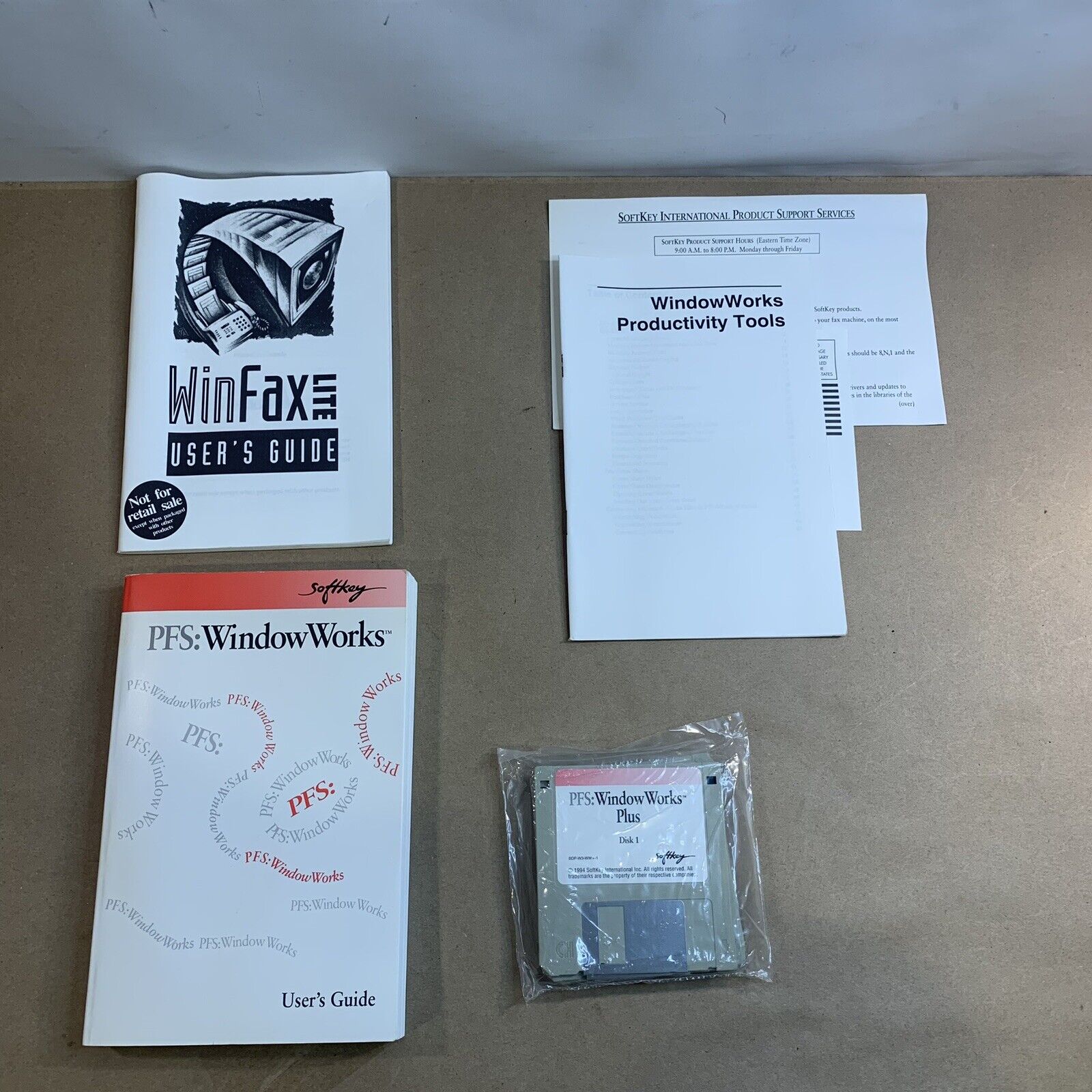 Softkey PFS: Window Works Plus Floppy Disks & User Guide User Manual