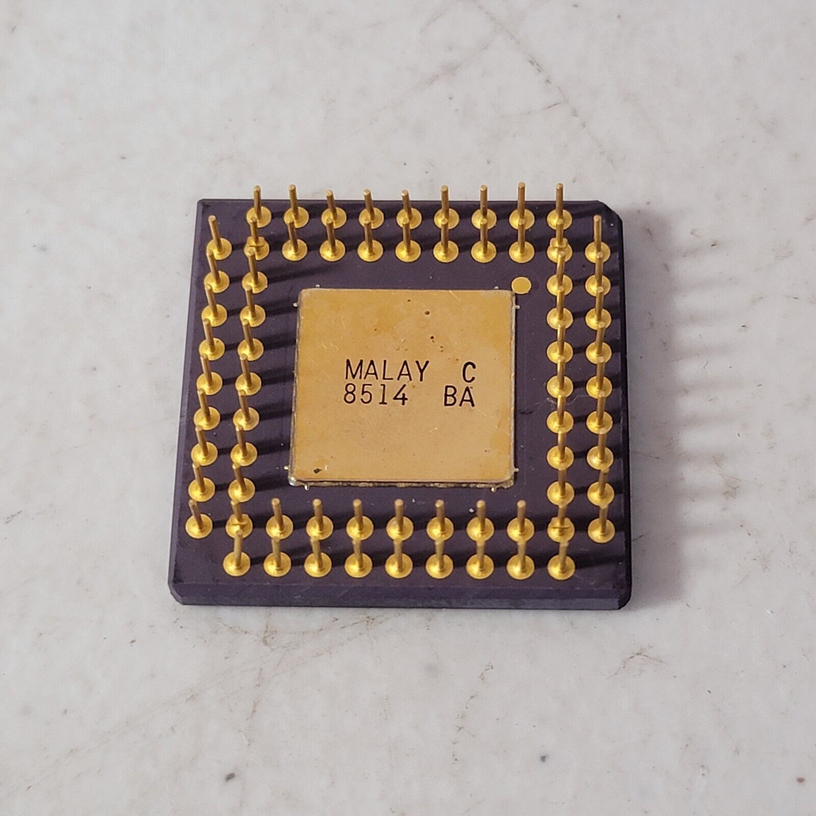 Vintage Intel QA8096 CPU PGA Gold RARE Collectible QA8096-90 1984 Malay C