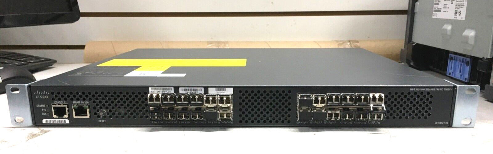 Cisco MDS 9124 24-Port Multilayer Fabric Switch DS-C9124-K9 V04 DC Power #2