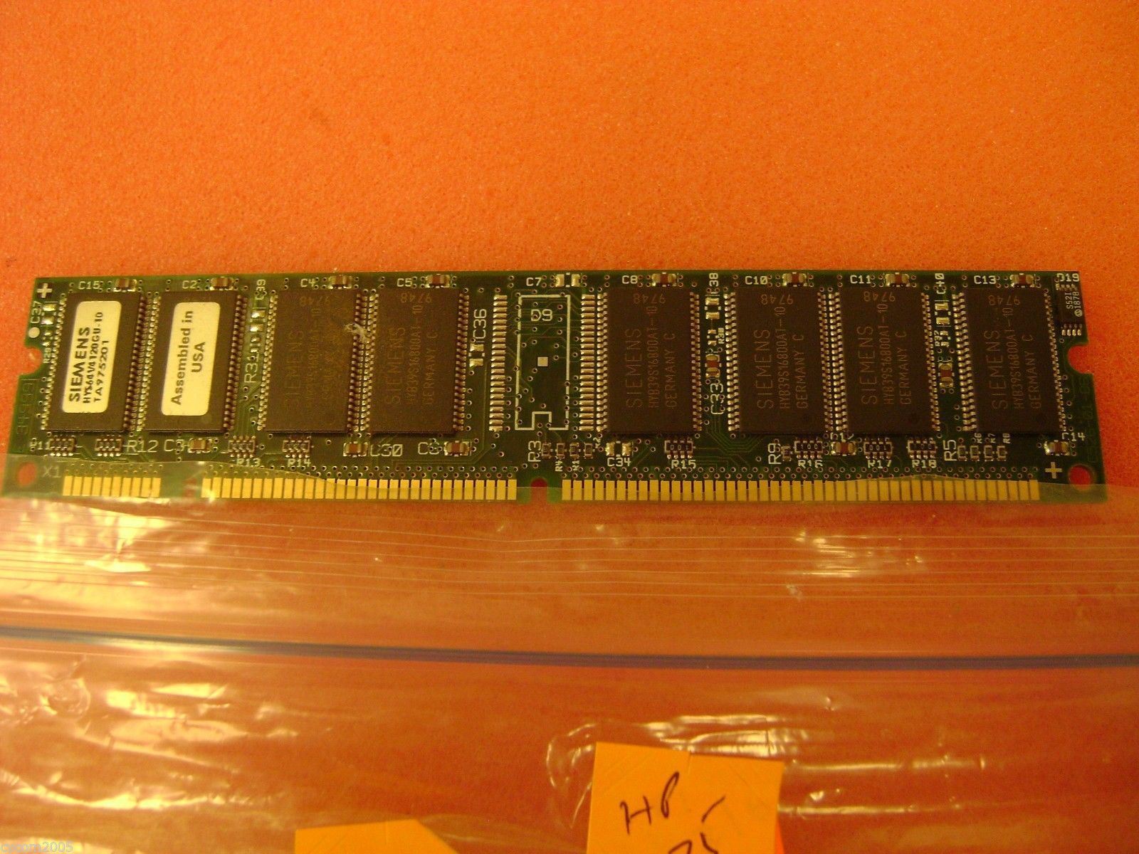 Infineon 32MB 168p PC66 16c 2x8 SDRAM HYS64V4120GU-10 from HP Pavilion 8275
