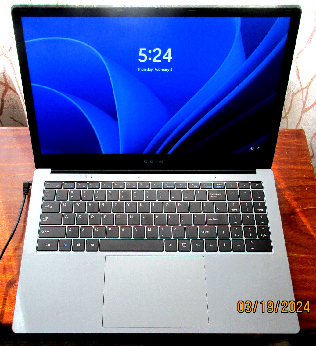 15.6Inch Laptop 4GB DDR4 128GB SSD Windows 11 with 4 Core Intel Celeron, Full HD