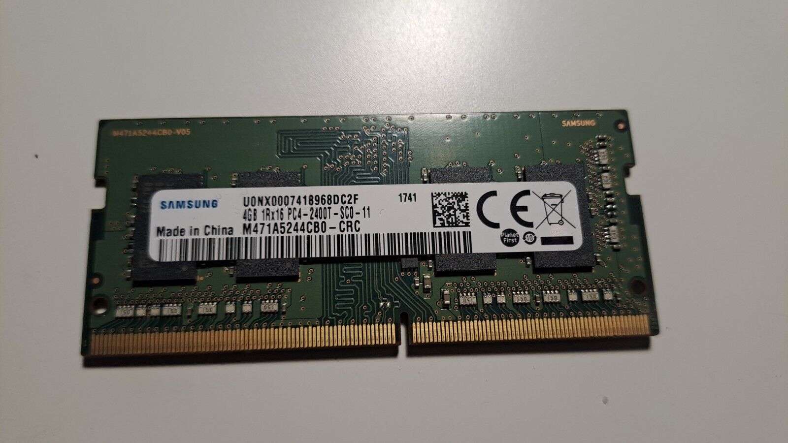 Samsung 4GB DDR4 2400MHz M471A5244CB0-CRC
