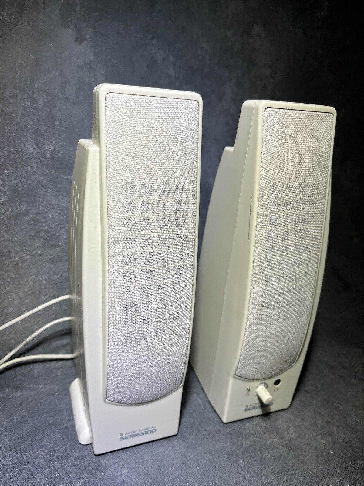Altec Lansing Computer Speakers Series 100 Powered Audio Model:120 White NICE