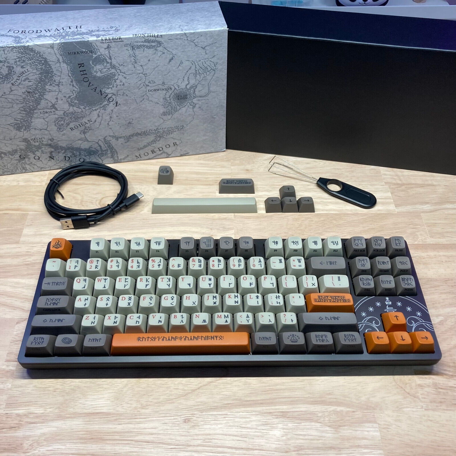 *Drop + The Lord of the Rings Dwarvish Mechanical Keyboard*