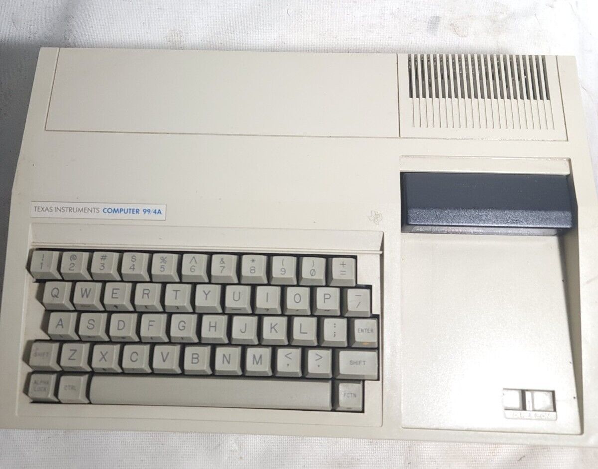 Vintage 1982 Texas Instruments 99/4A Home Computer with TI Invader Game