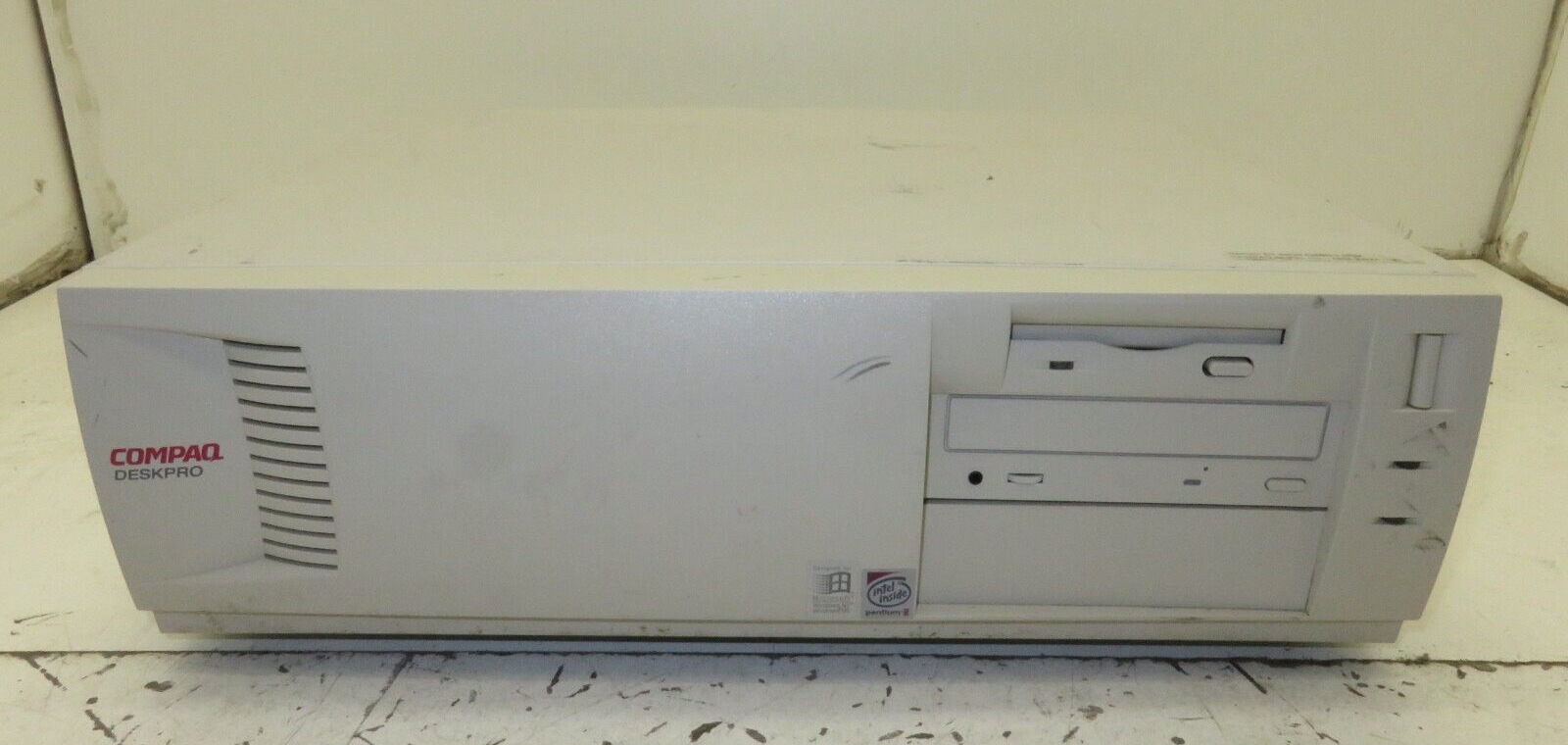 Compaq Deskpro EN SFF Intel Pentium 2 PII 266MHz 64MB Ram No HDD