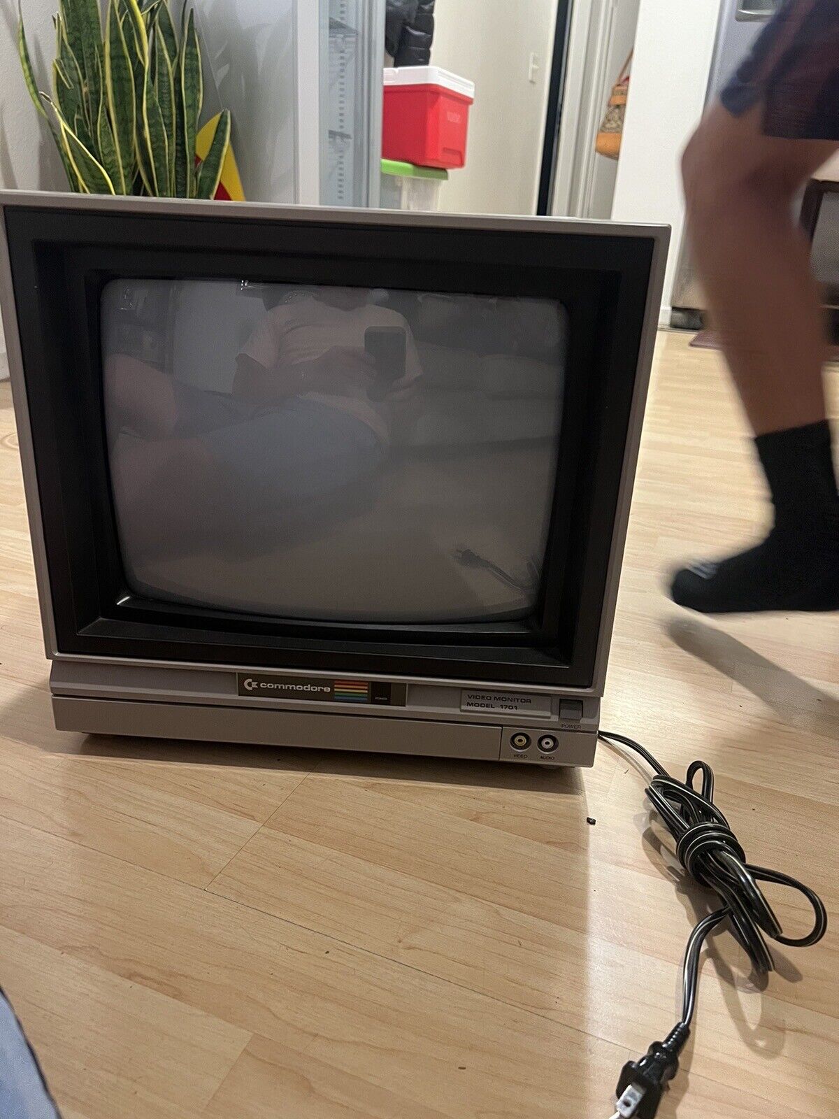 Vintage 1983 Commodore CRT Video Monitor No. 1701 Retro Gaming Television