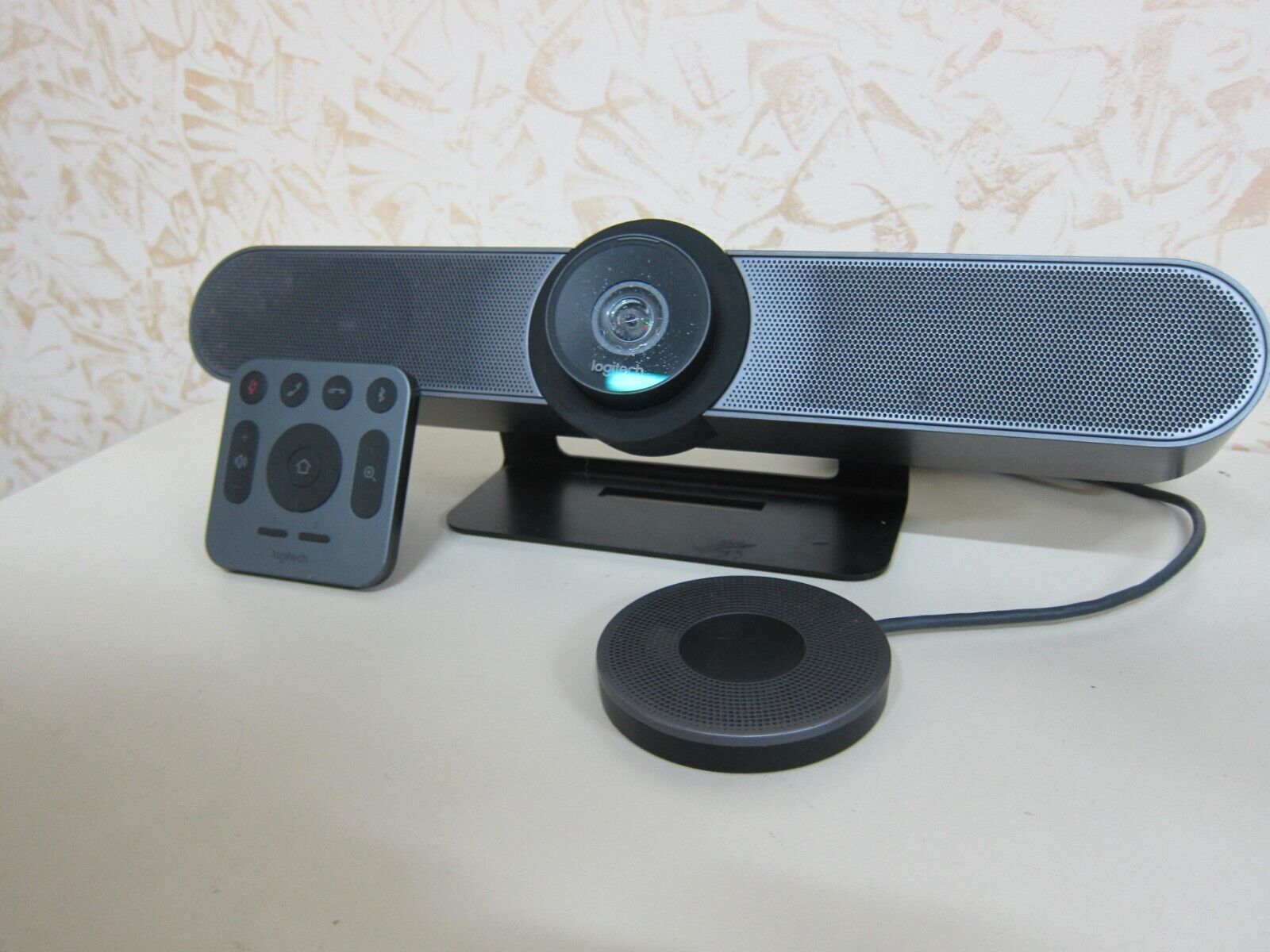 Logitech Meetup (960001201) Expansion Mic Video Conferencing TV Mount