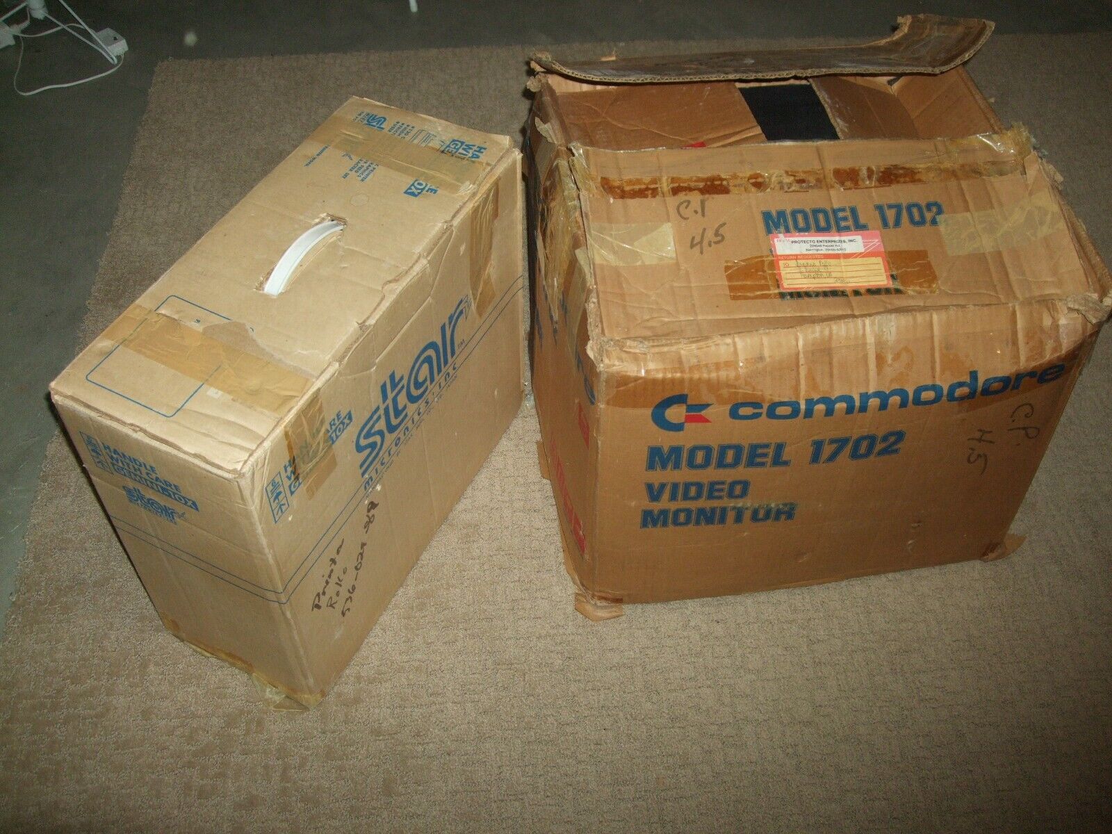 Commodore 64 Computer Printer Disk Large Lot Games in Original Box