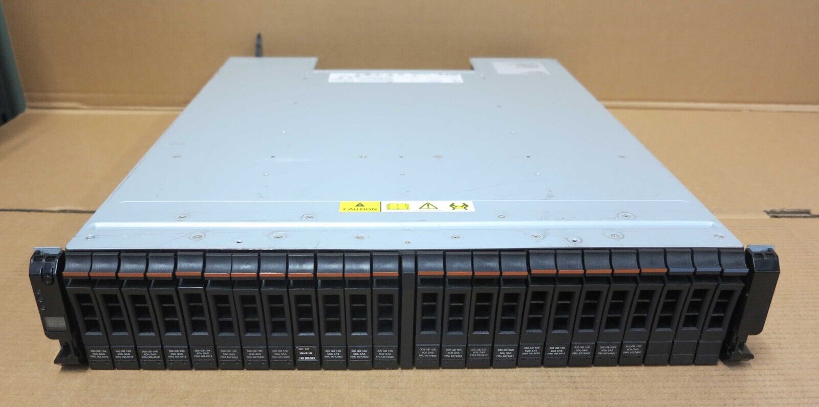 IBM Storwize 2076-24F V7000 G2 4.2TB HDD 600GB SSD Expansion Array 2x Controller