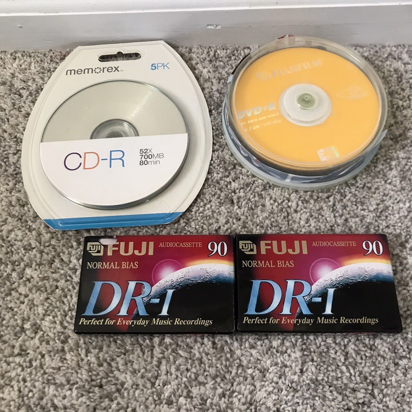 Lot Of Vtg Blank Media Cassette Fujifilm DVD+r  Memorex Cd-r New In Package