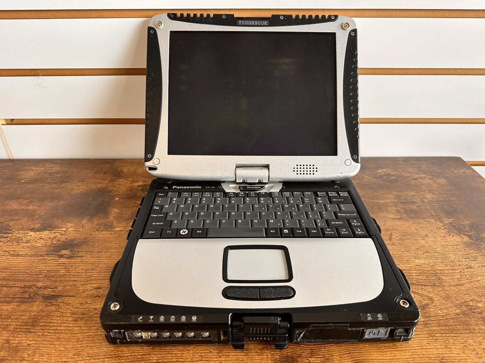 Panasonic CF-19 Toughbook Rugged Windows XP MS Office Serial Port | Touch Screen