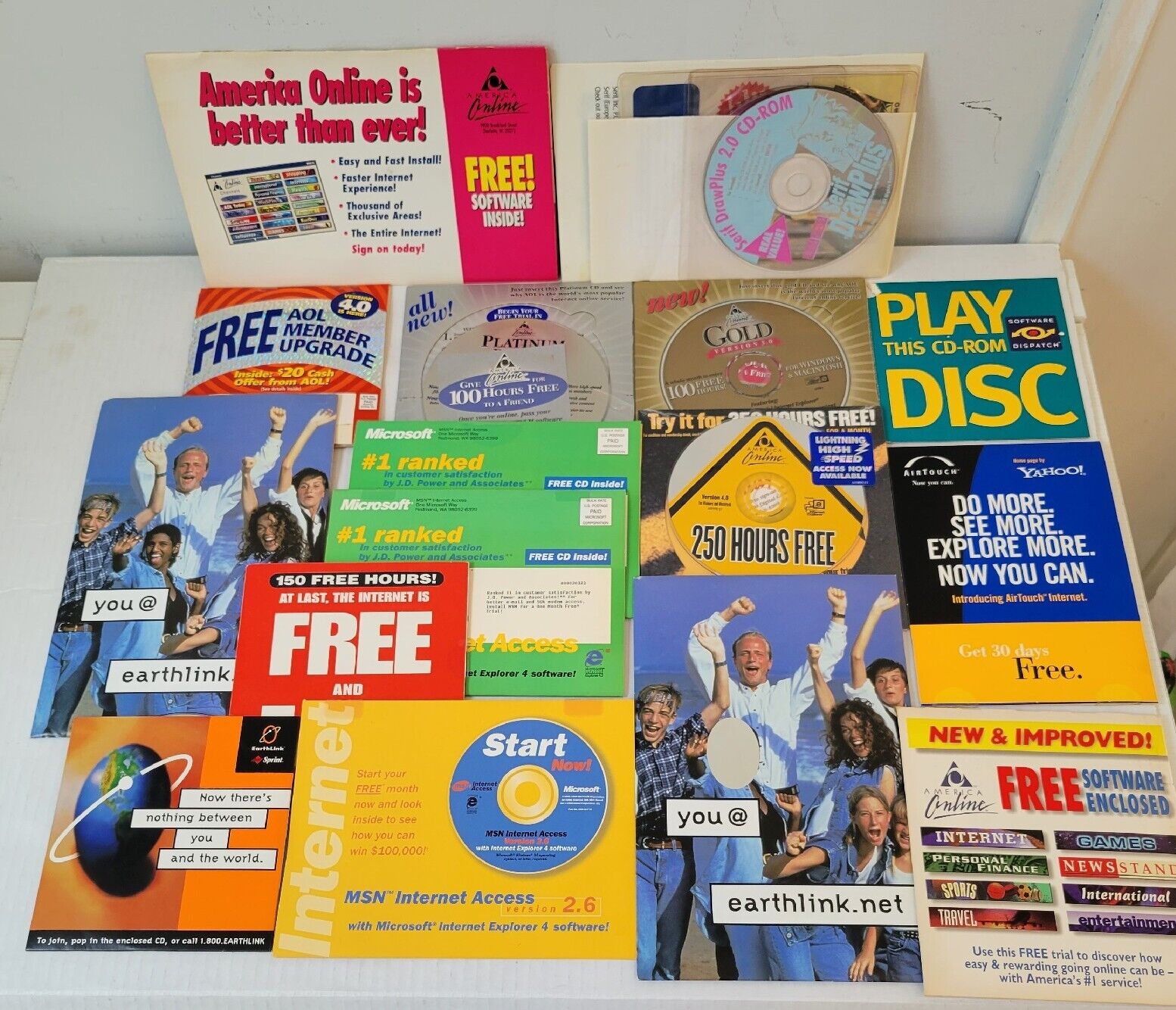  America Online Vintage CD Disc  Lot 16 Discs Various Free Online Minute Discs