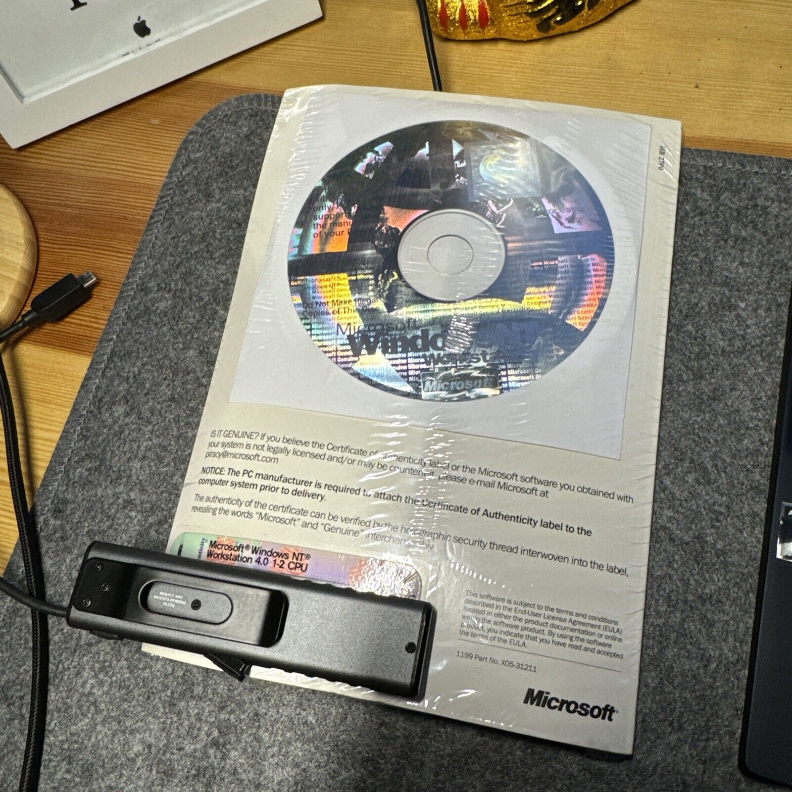 SEALED Microsoft Windows NT Workstation Version 4.0 W/ ALL manuals 