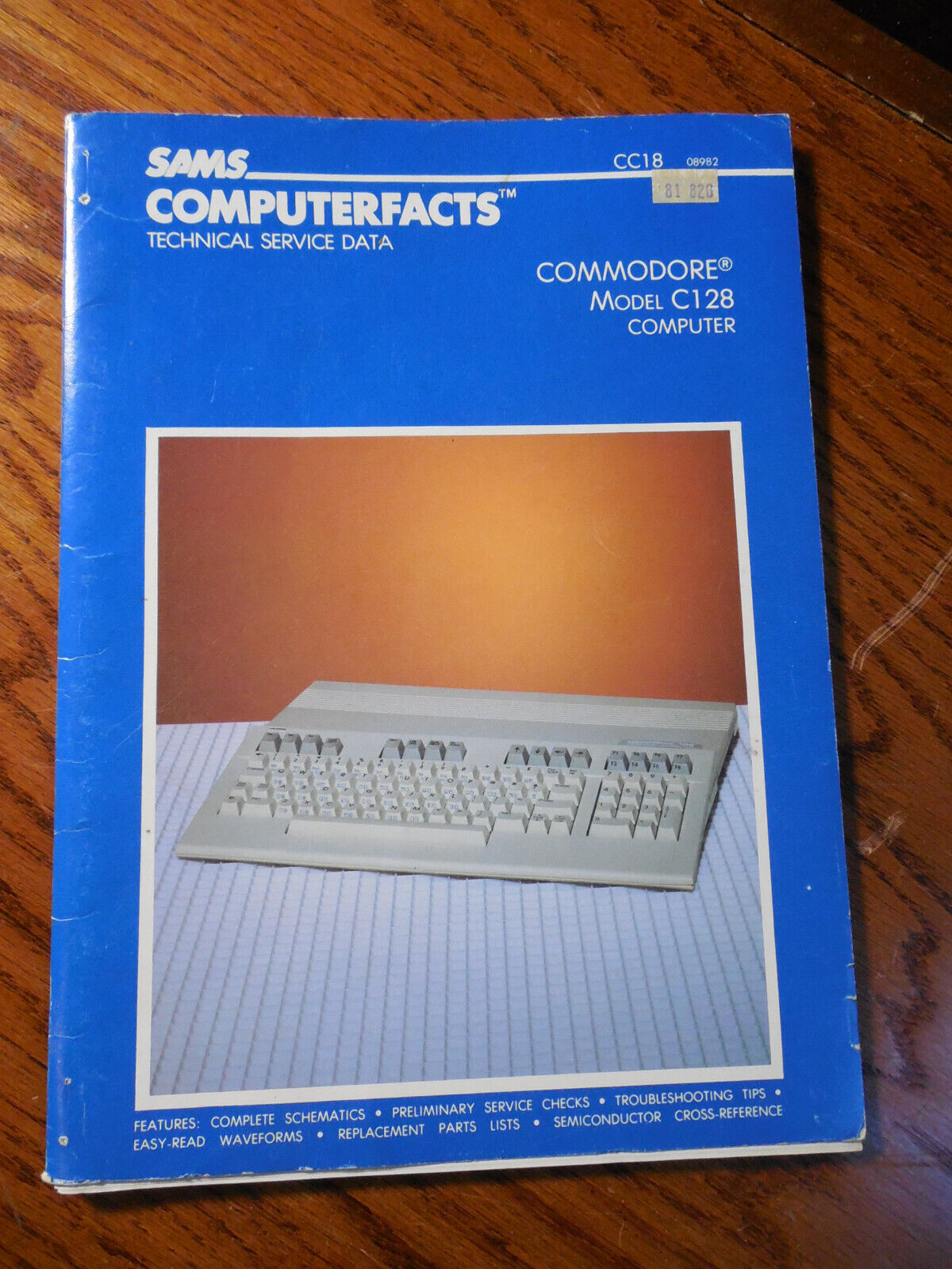 SAMS Computerfacts Commodore C128 Service Manual with Schematics