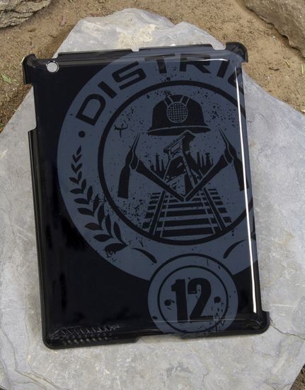 Hunger Games District 12 Distressed iPad 2 Hardshell Case NECA BRAND NEW SEALED