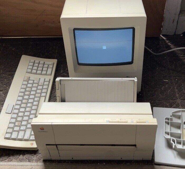 Apple Macintosh SE M5011 Fdhd KEYBOARD M0116  Printer M8000 CABLE