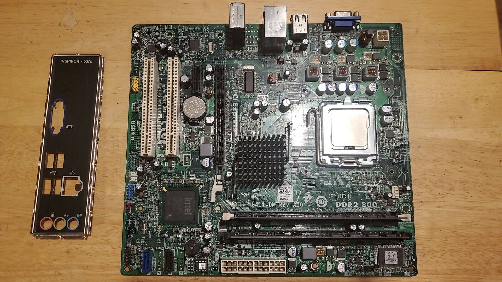 Dell U880P, LGA 775 w/ I/O Shield, 4GB (2 X 2GB) 2RX8 PC2 RAM, E5500 2.8GHz CPU
