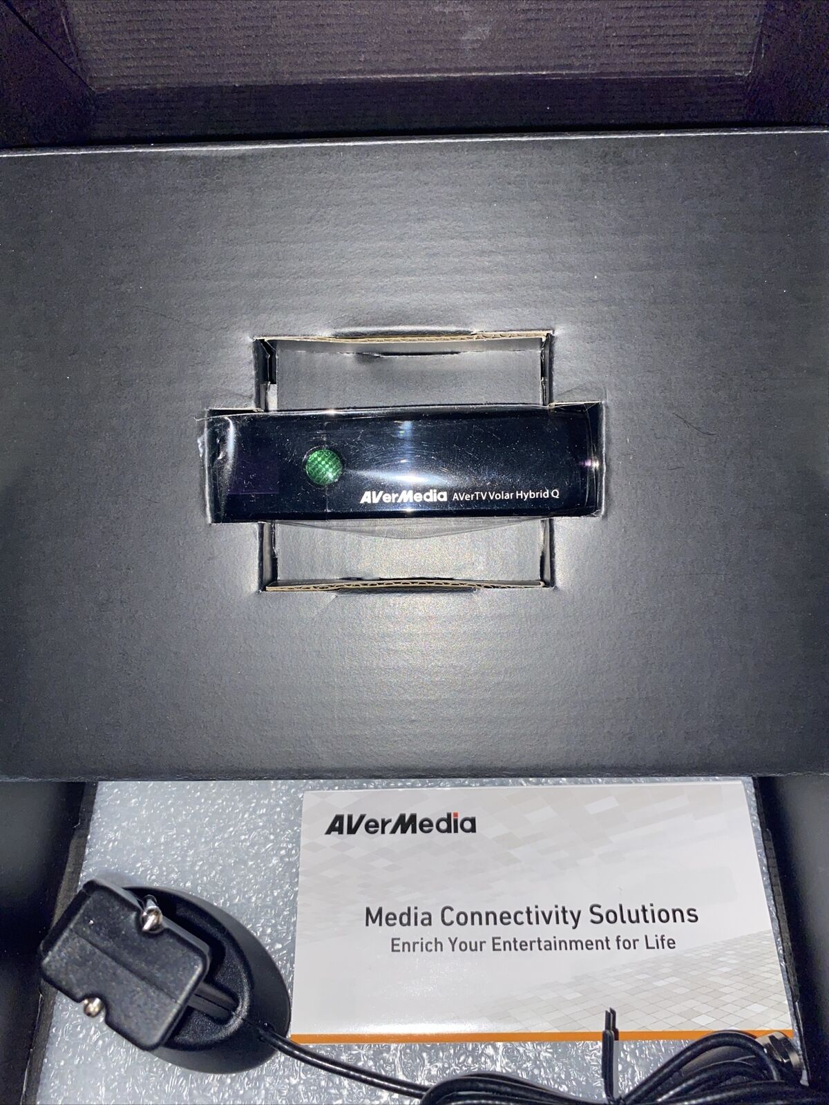 AVerMedia AVerTV Volar Hybrid Q  USB TV Tuner, ATSC, Clear QAM HDTV & FM Radio