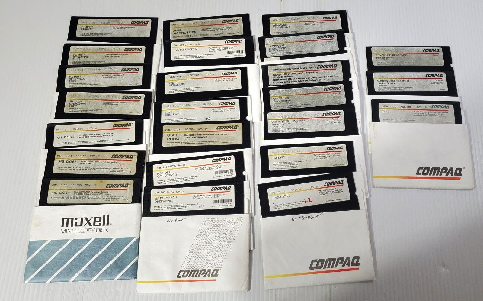 Lot of 24 Vintage Compaq MS-DOS  OS 5.25\