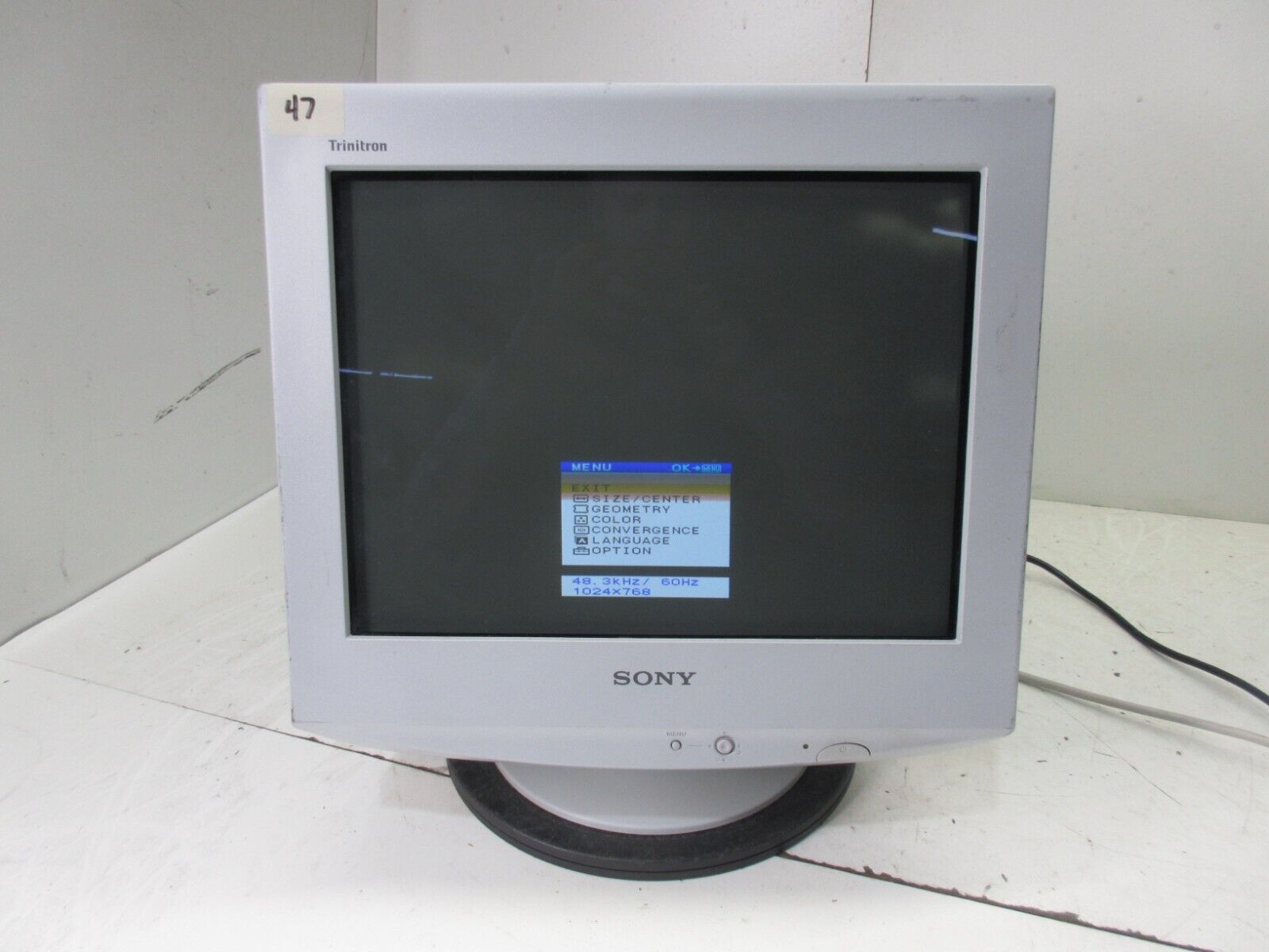 Sony Trinitron CPD-G220R Monitor CRT Retro Gaming 2001