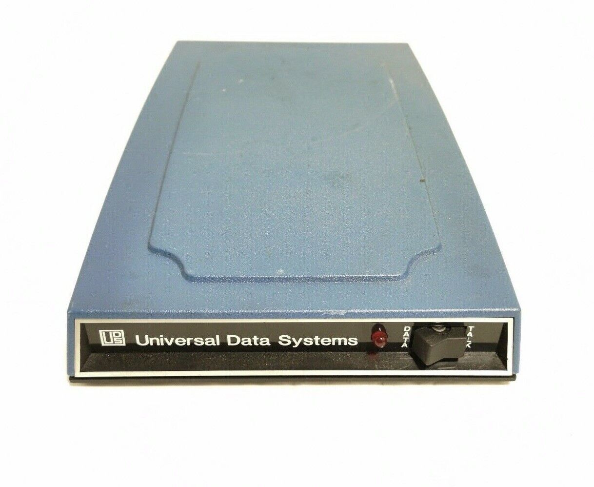 Motorola Model 212A LP Universal Data Systems - 