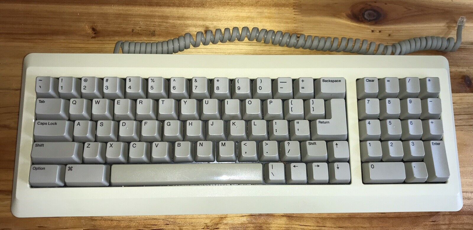 RARE 1986 Apple Macintosh Plus KEYBOARD Model M0110A Beige w/Cable TESTED NICE