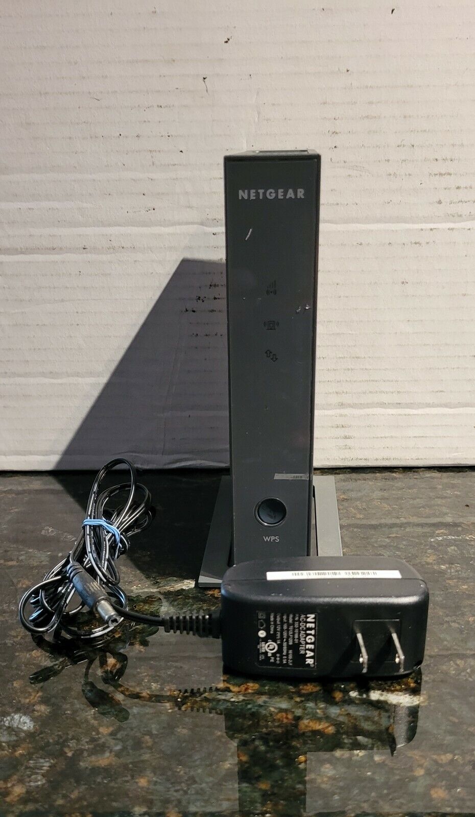 NETGEAR WN2000RPT Universal Wi-Fi Range Extender