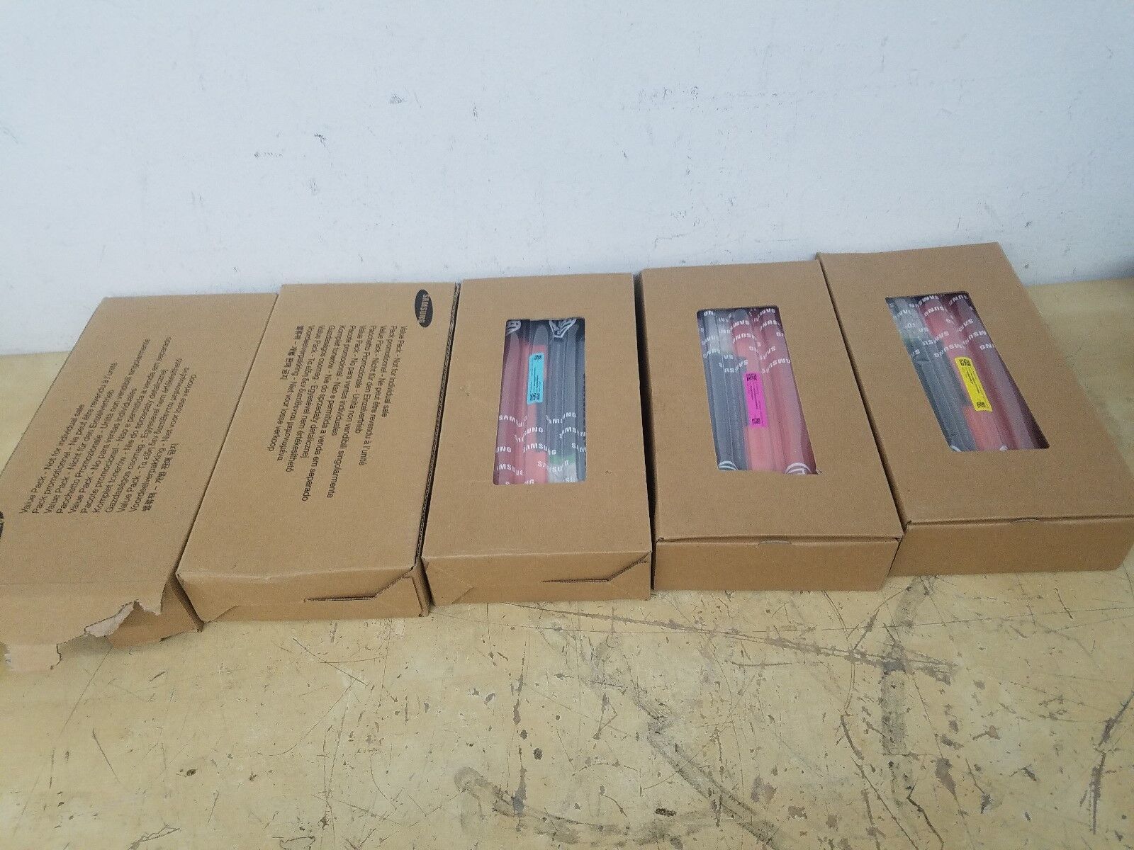 5X Samsung CLT-P409A Toner Cartridges, 2X Magenta, 2X Cyan, 1X Yellow