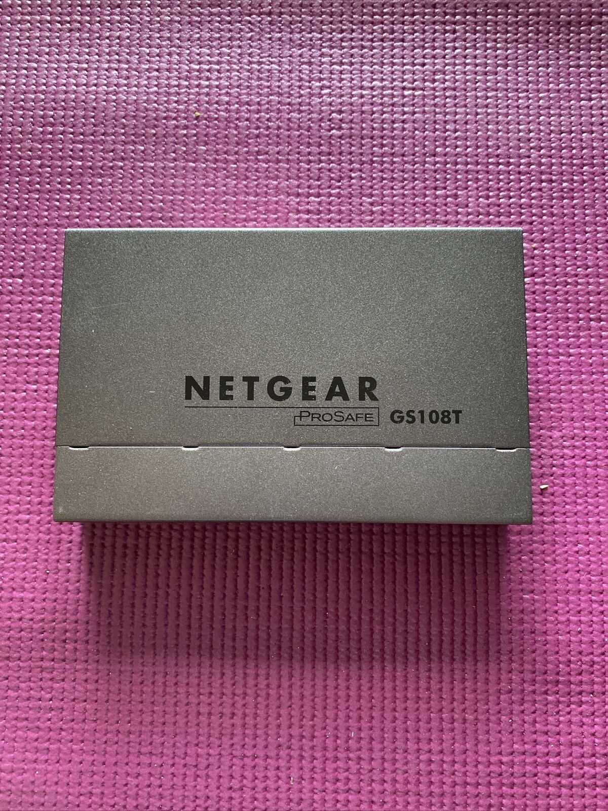 Netgear GS108T GS108TV2H1 ProSafe Plus 8-Port Gigabit Ethernet No Power Cord
