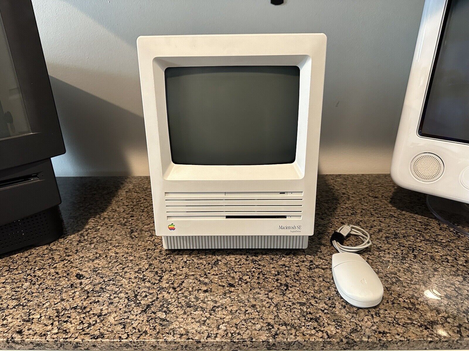 Apple Macintosh SE Computer - Restored With SCSI2SD