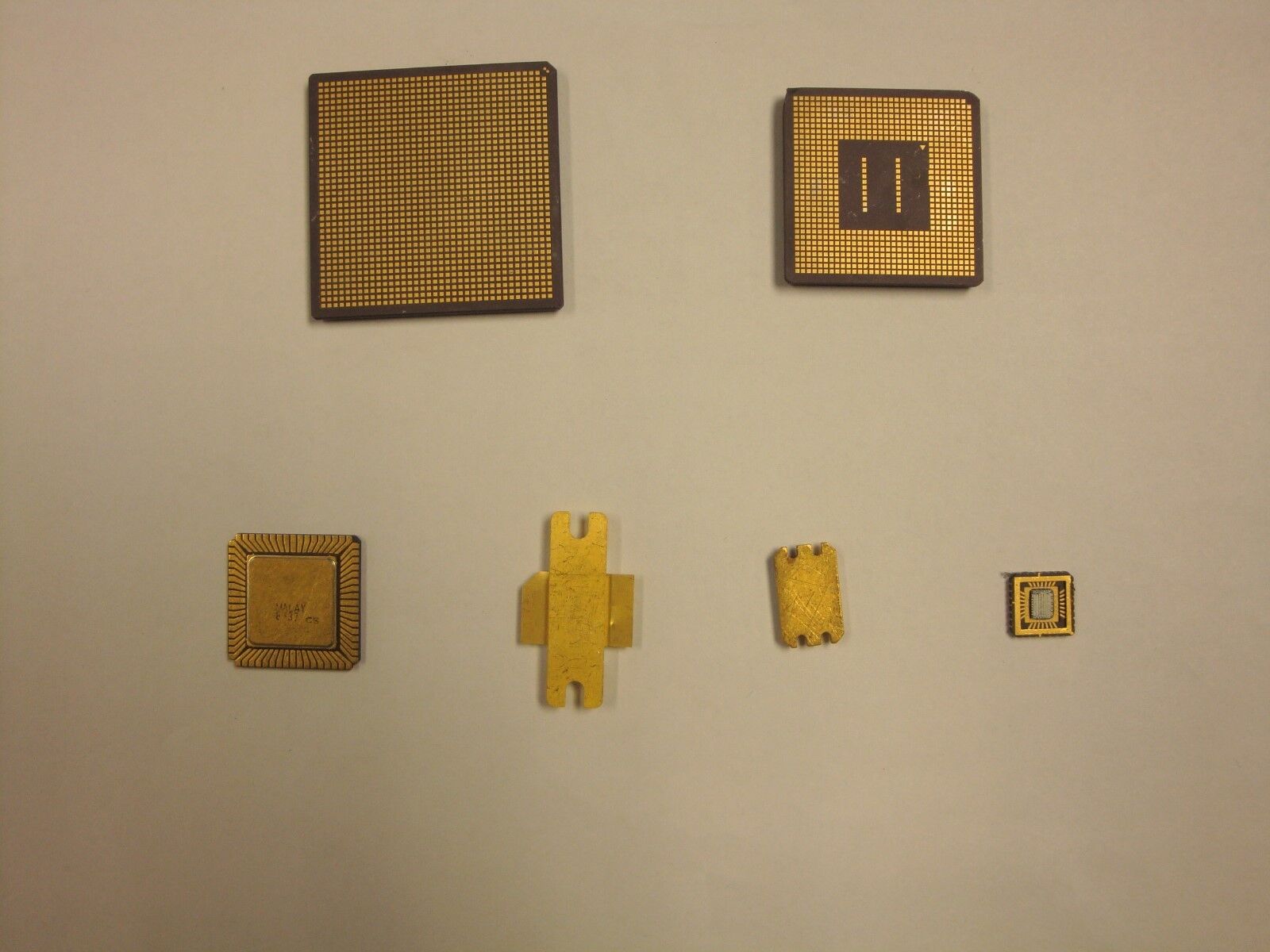 1 set of 6pcs gold plated cpu/chips for collection   ASIS 