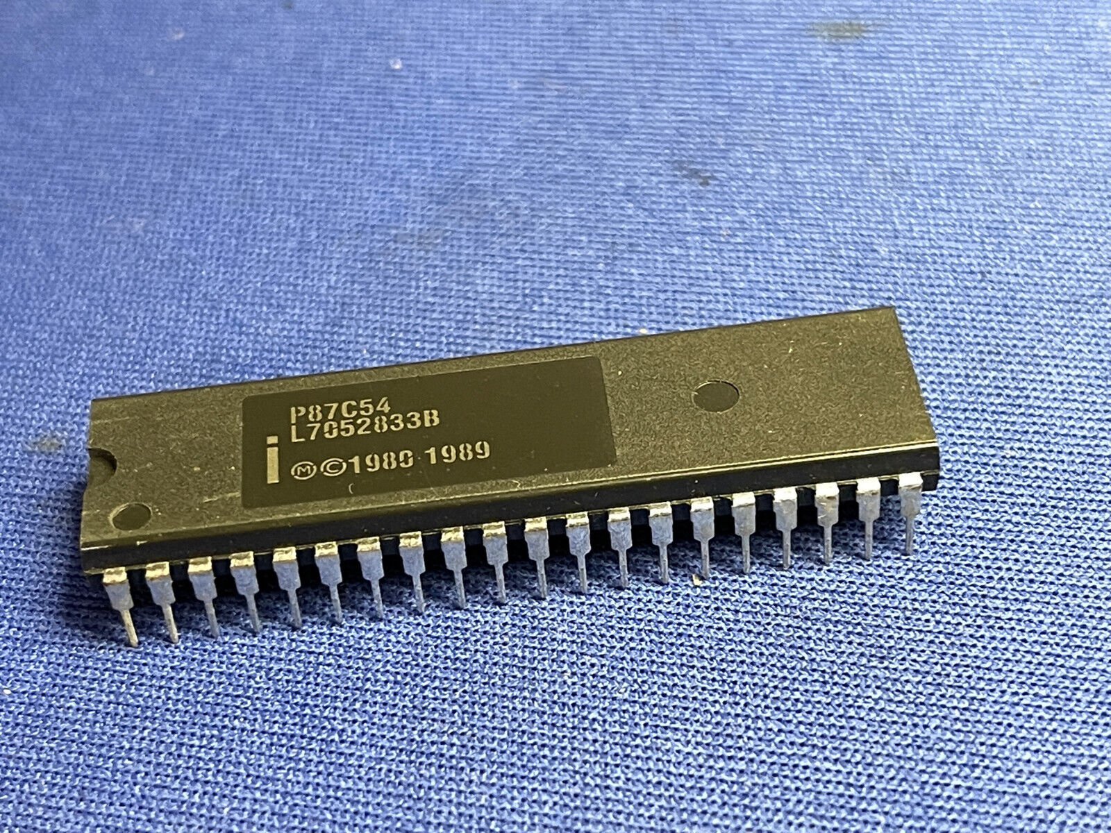 P87C54 INTEL CPU 40-PIN DIP Vintage Very Rare LAST ONE