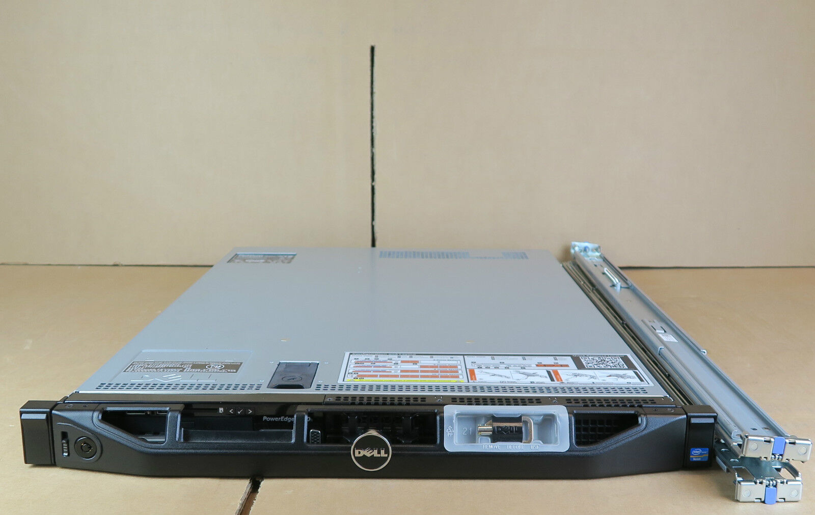 Dell PowerEdge R620 2x8-Core XEON E5-2670 2.6GHz 192Gb H710 + Warranty Server