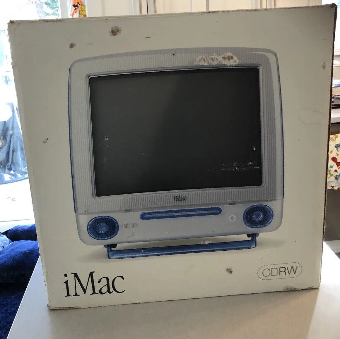 Vintage iMac model 5521 M box