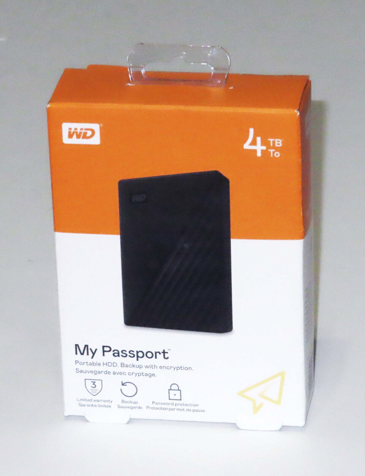 WD My Passport 4TB Ultra-Portable Hard Drive USB 3.0 Auto Backup, Encryption NEW