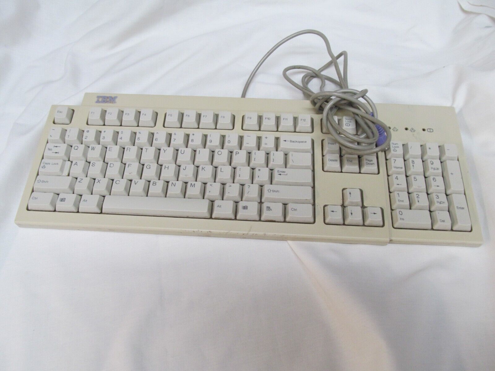 Vintage 1995 IBM KB-9910 US Six Pin Computer Keyboard Almond/Bone Color