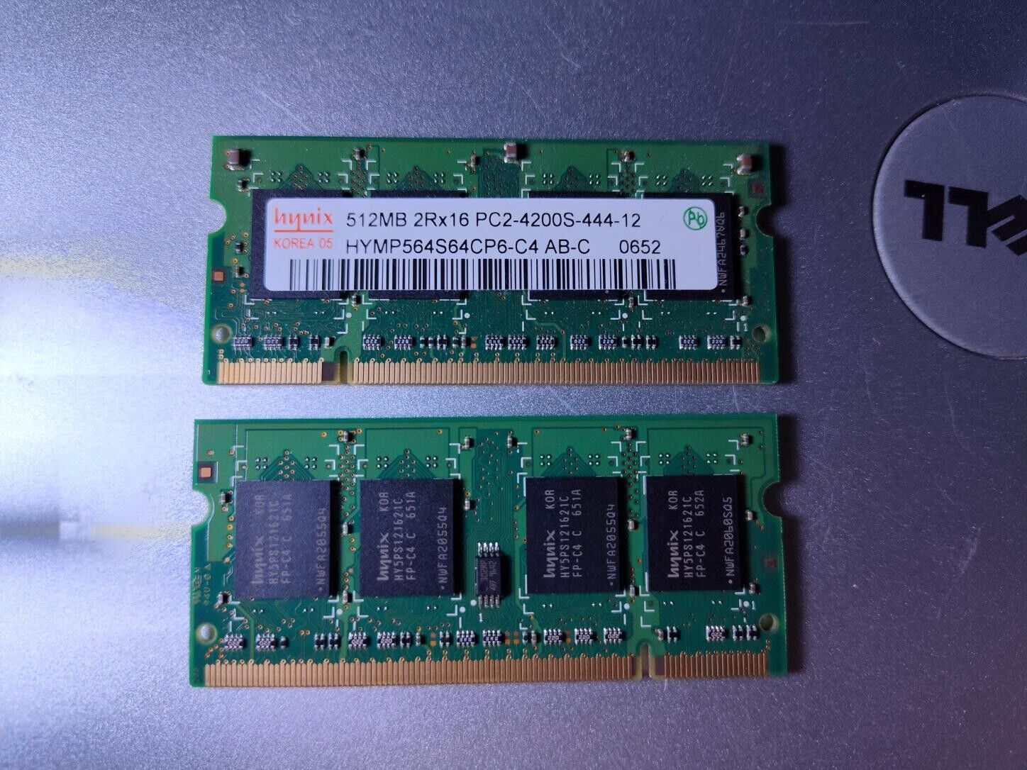 2 Hynix 512MB EACH 2Rx16 PC2-4200S-444-12 DDR2 Laptop Memory (1GB Total Ram)
