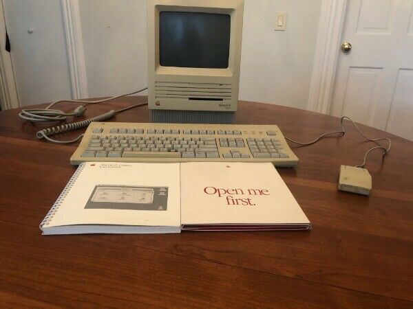 Apple Macintosh 1988 SE Model M5010 (Entire Set)