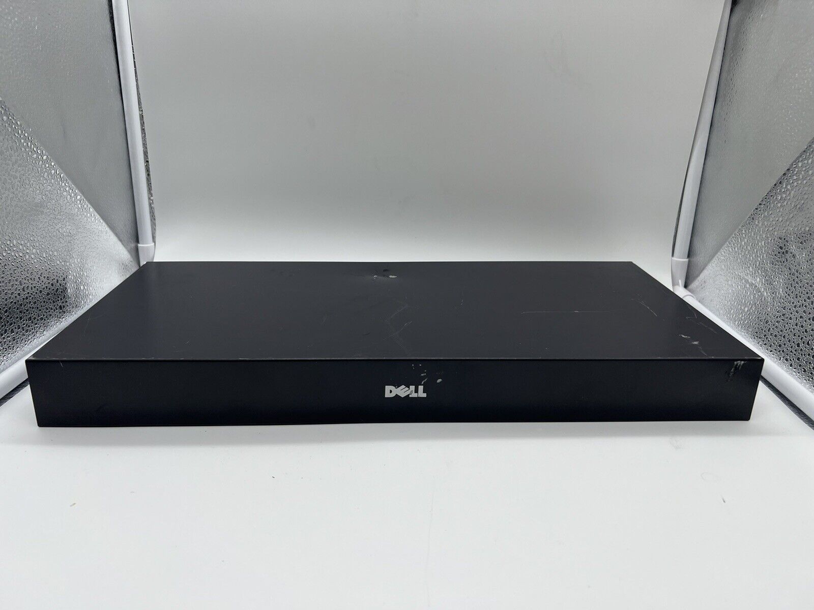 DELL 71PXP 023EEH 8-PORT PS/2 KVM SWITCH W/ RACK MOUNTING BRACKETS