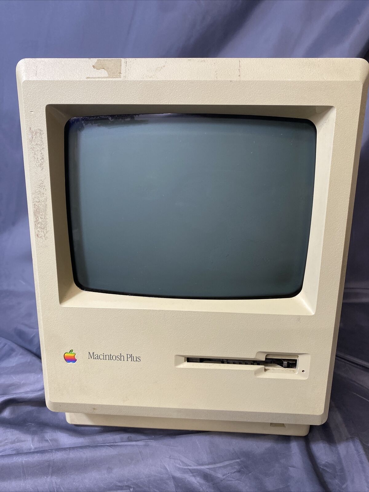 VTG Apple Macintosh Plus 1Mb - UNTESTED