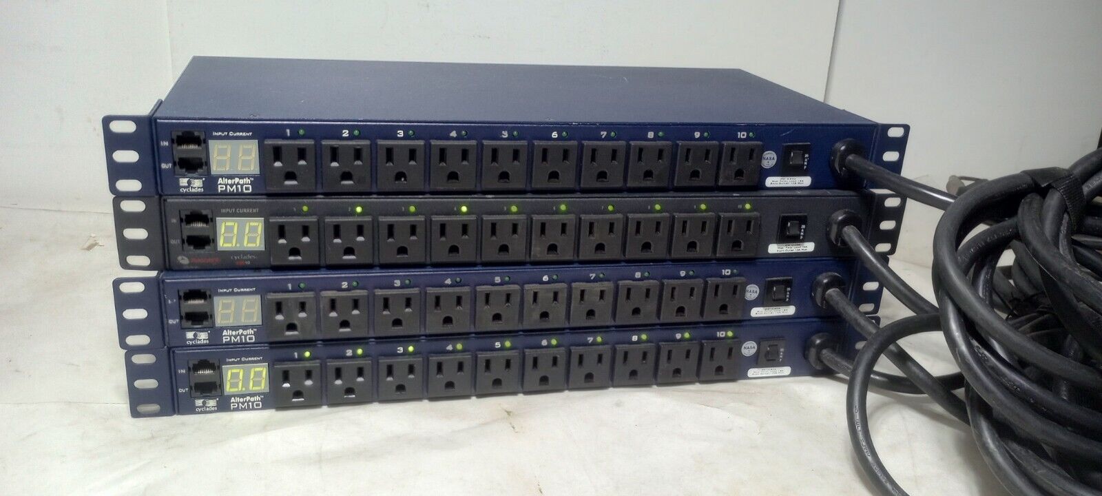 Four Avocent Cyclades AlterPath PM10-20A PDU's 10 Outputs & Current Meter 