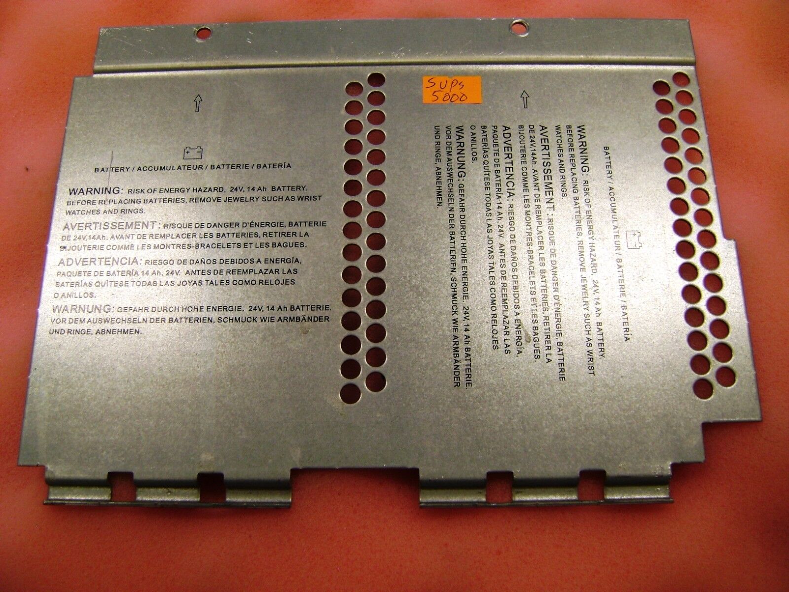 APC Smart-UPS 5000 UPS SU5000RMT5U Battery Backup Battery Access Door Cover 