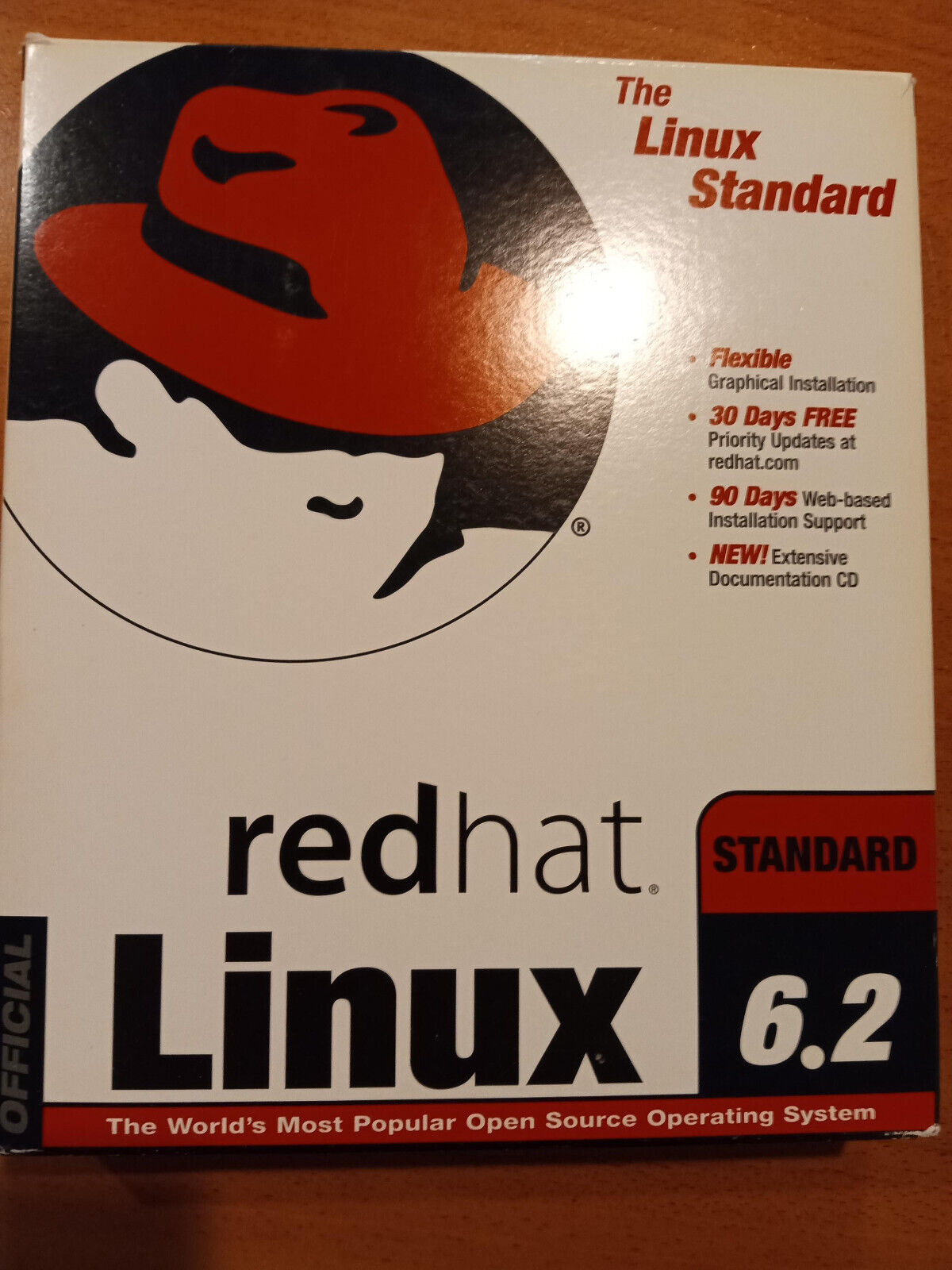 Red Hat Linux 6.2 Official Operating System - Standard Edition