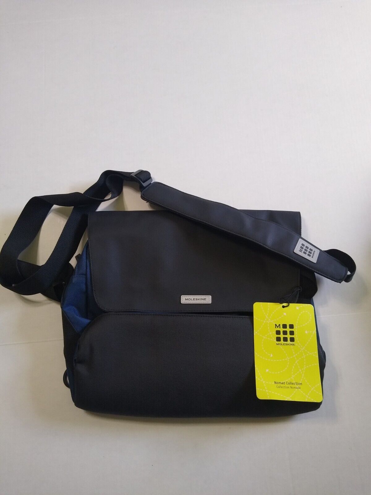Moleskine Nomad Messenger Laptop Notebook Bag Sapphire Blue Black Italy
