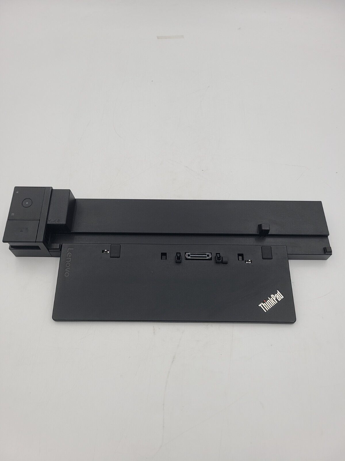 Lenovo ThinkPad Workstation Dock Type 40A5 S/n M2Do9PFN No Keys No Cords