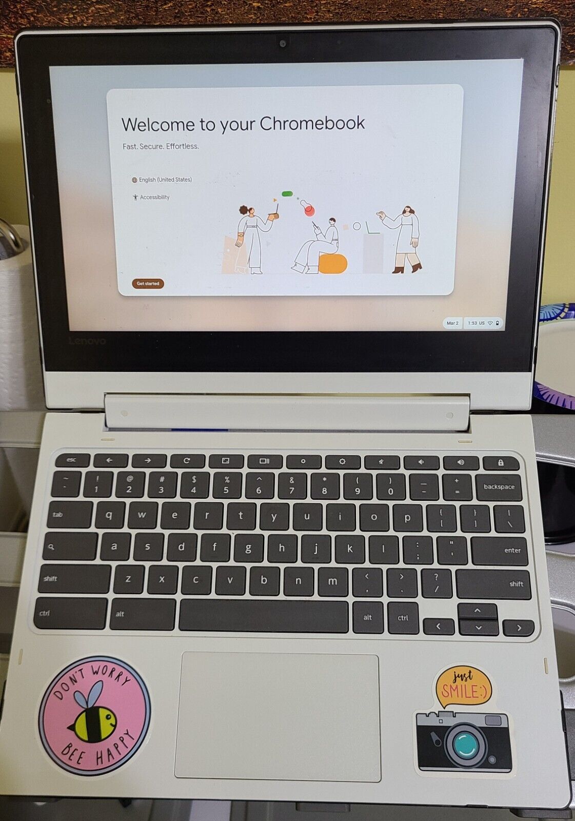 Lenovo Chromebook C330 2-in-1 Convertible Laptop 11.6\